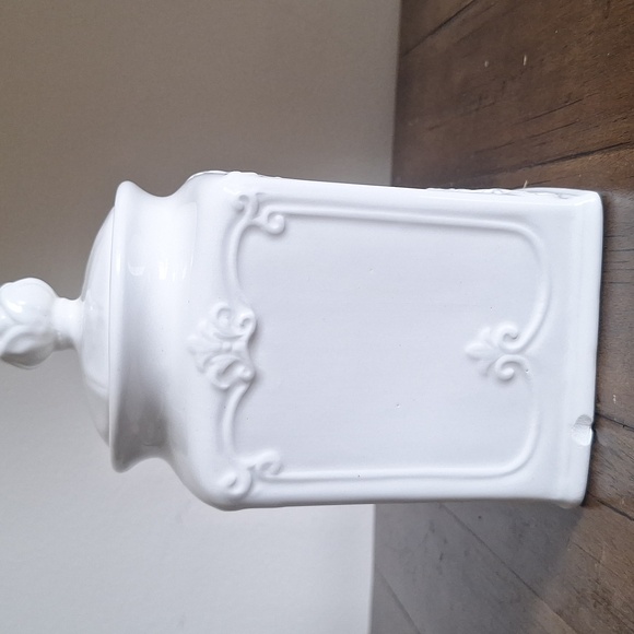 THL French Country White Ceramic Tea Canister - Picture 3 of 11